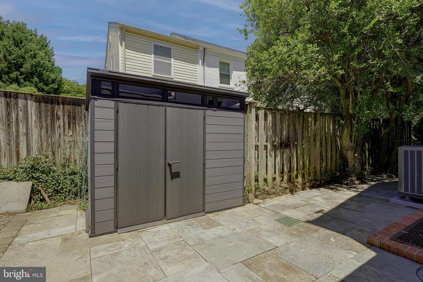 3905 Laird Pl Property Photo 43
