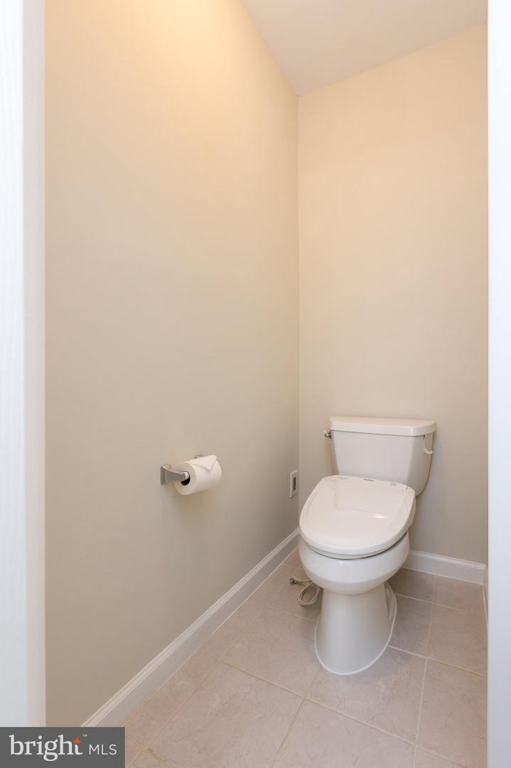 1618 Piccard Dr Property Photo 39