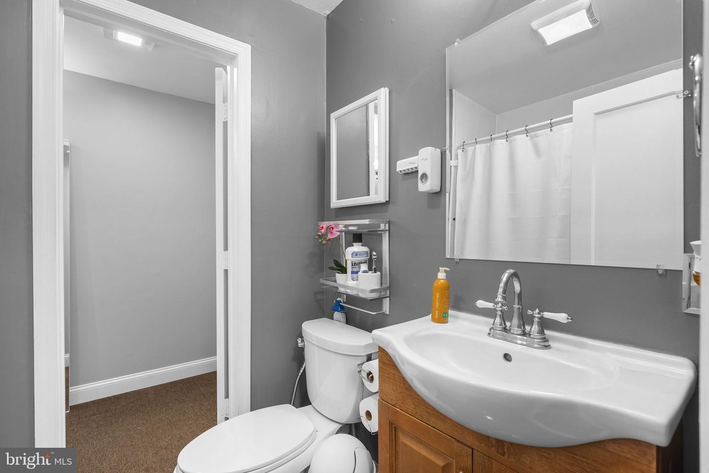 12220 Centerhill St Property Photo 16