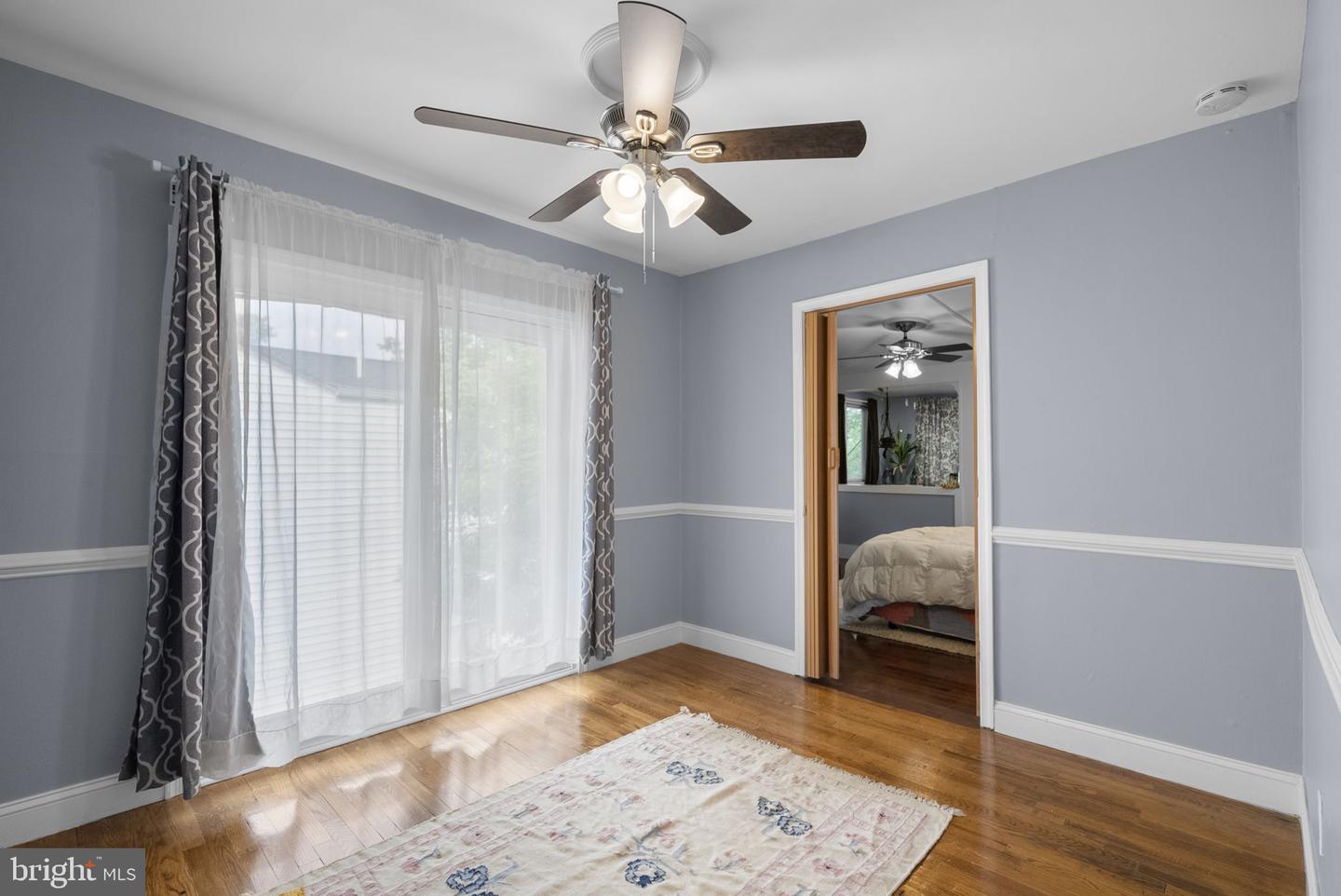 12220 Centerhill St Property Photo 21