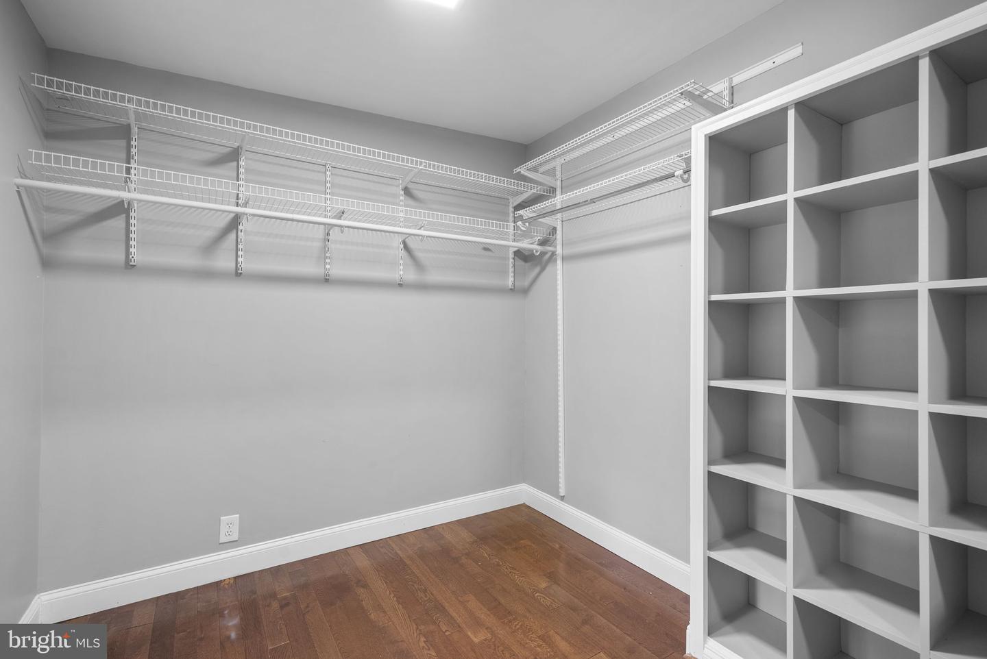 12220 Centerhill St Property Photo 23