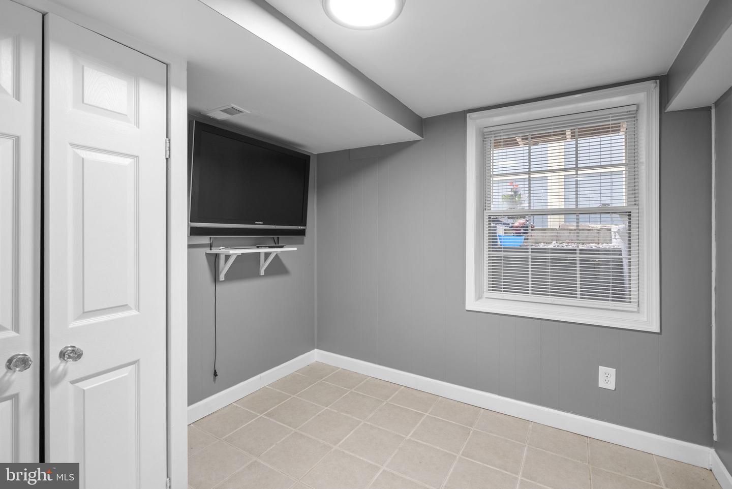 12220 Centerhill St Property Photo 30