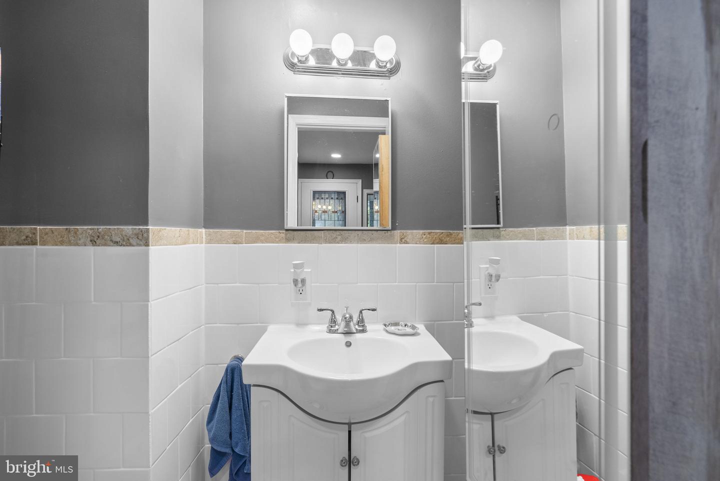 12220 Centerhill St Property Photo 38