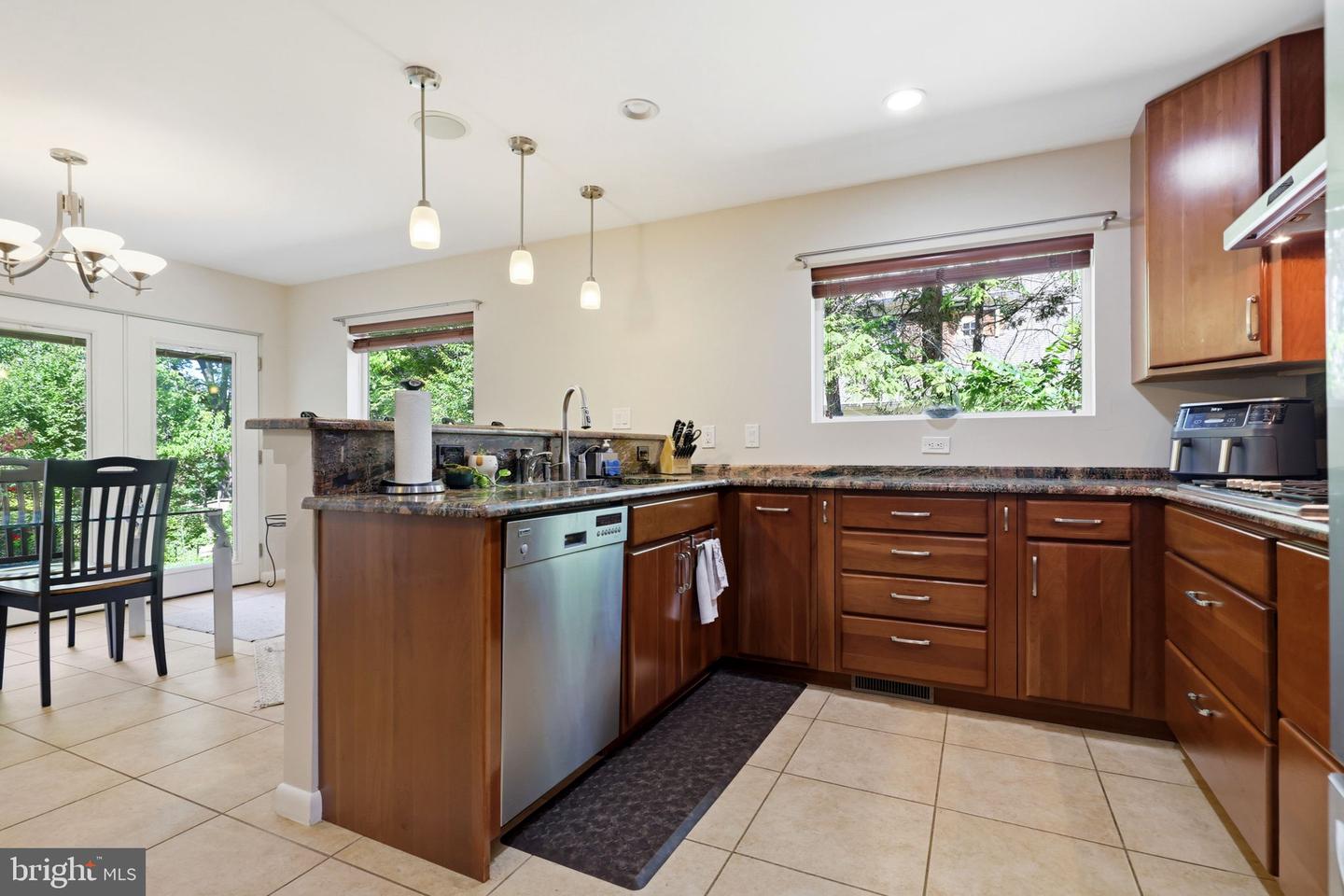 8578 Brickyard Rd Property Photo 18