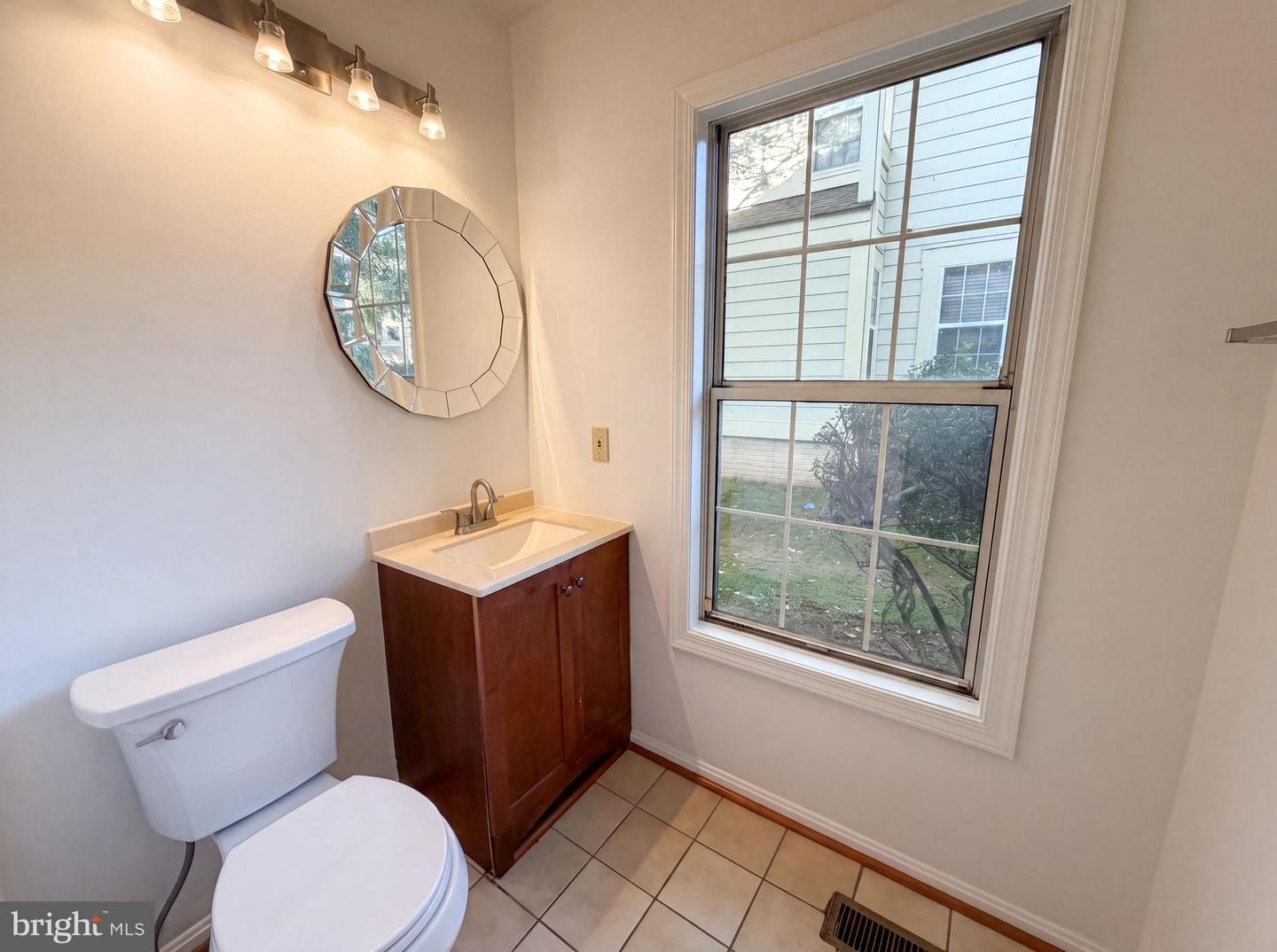 8509 Ivoryton Way Property Photo 15