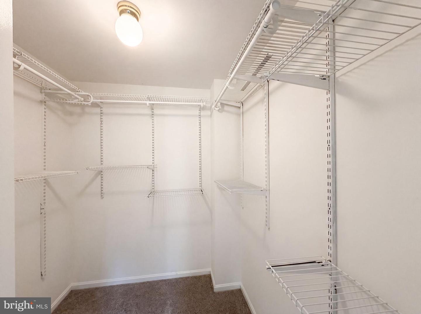 8509 Ivoryton Way Property Photo 20