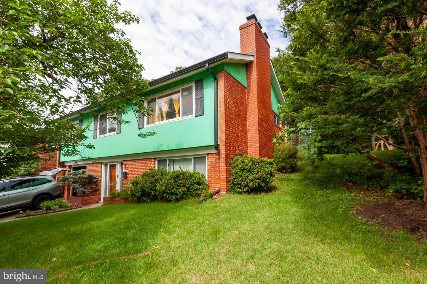 10804 Lombardy Rd Property Photo 1