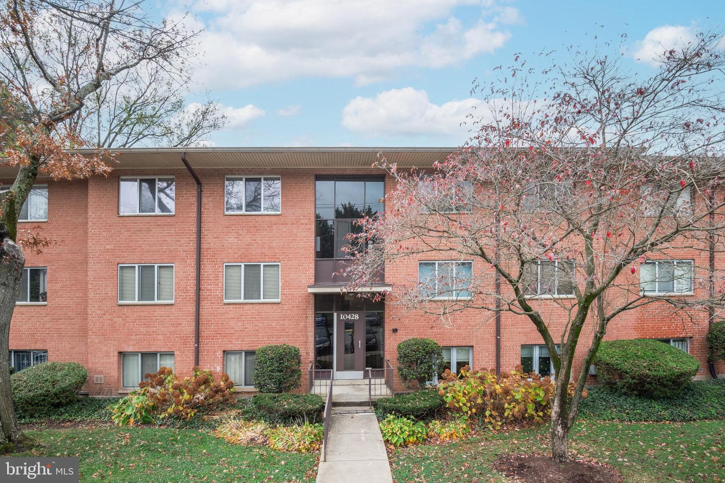 10428 ROCKVILLE PIK #10428 Property Photo 1