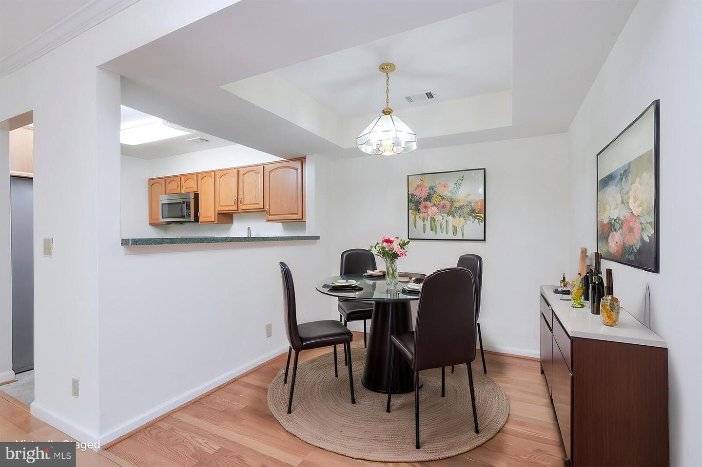 5800 Inman Park #360 Property Photo 3