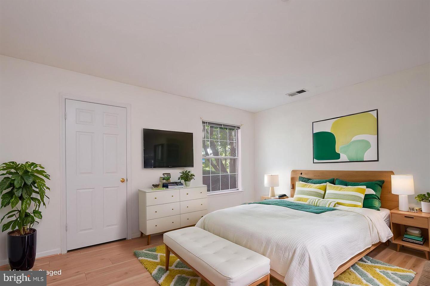 5800 Inman Park #360 Property Photo 4