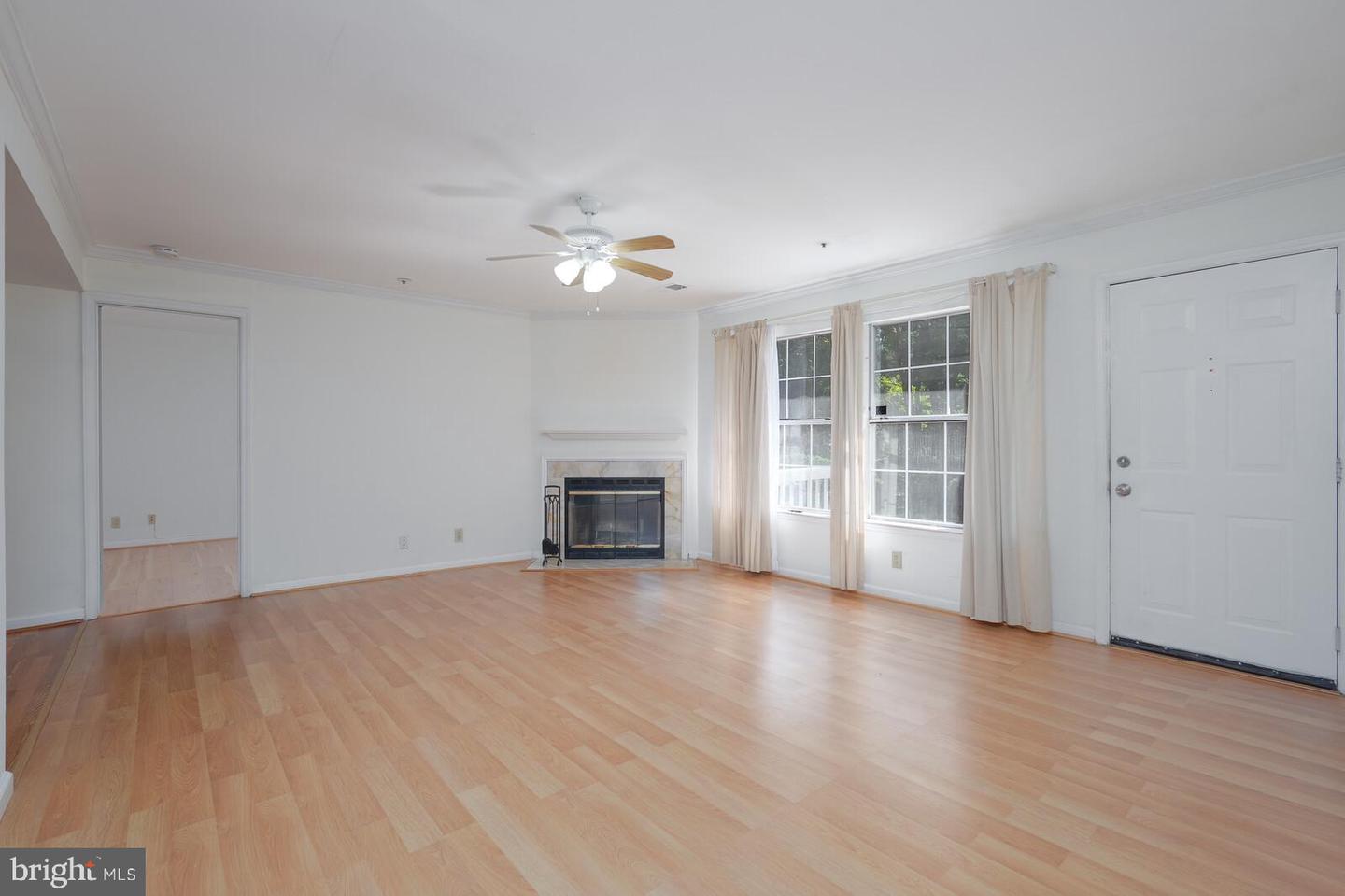 5800 Inman Park #360 Property Photo 7