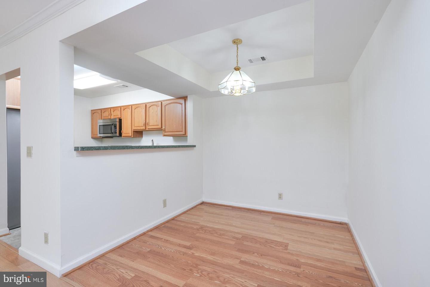 5800 Inman Park #360 Property Photo 10