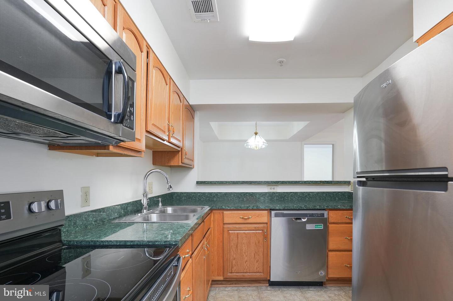 5800 Inman Park #360 Property Photo 11
