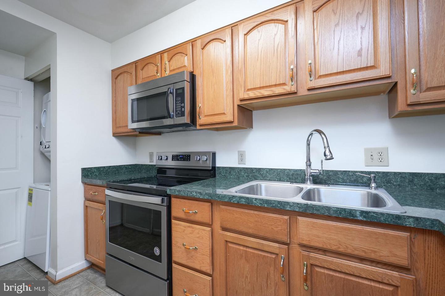 5800 Inman Park #360 Property Photo 13