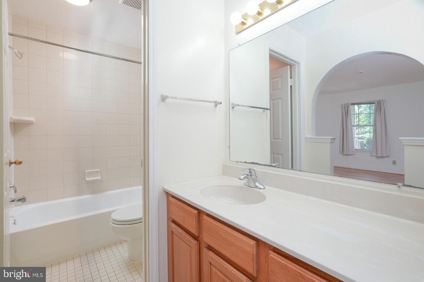 5800 Inman Park #360 Property Photo 16