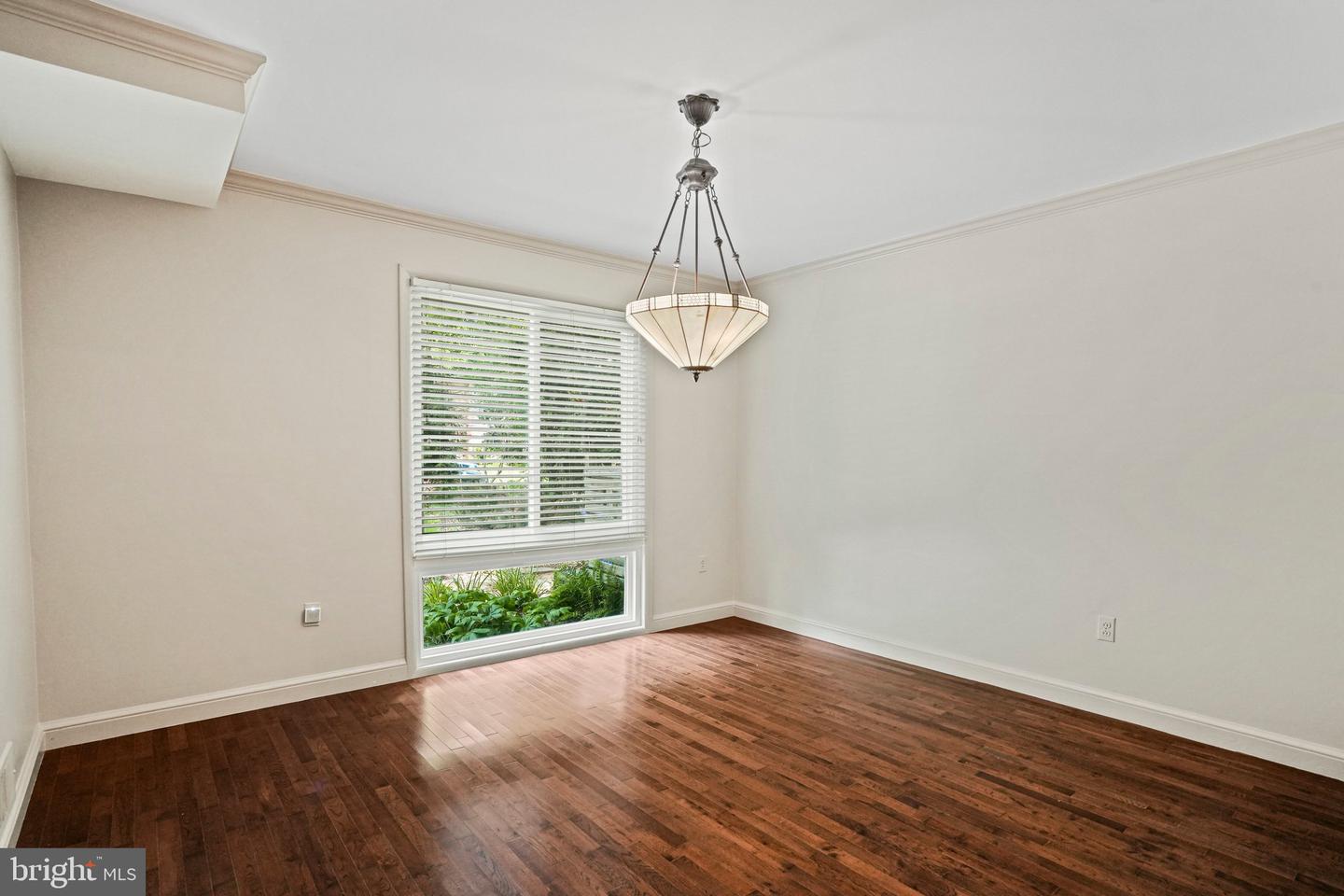 6428 Earlham Dr Property Photo 7