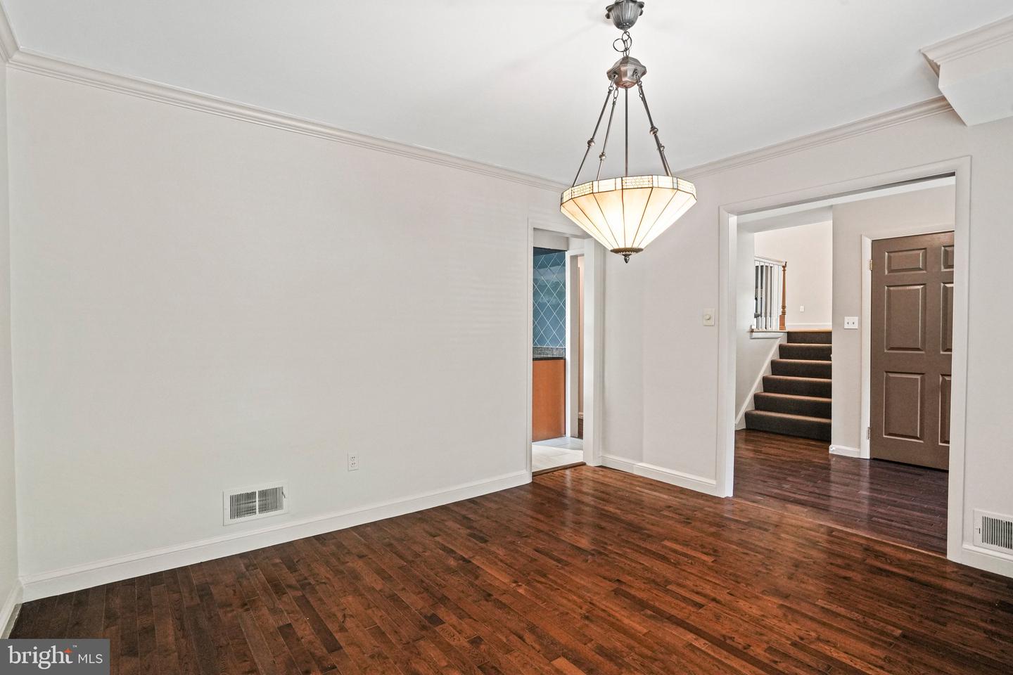 6428 Earlham Dr Property Photo 8