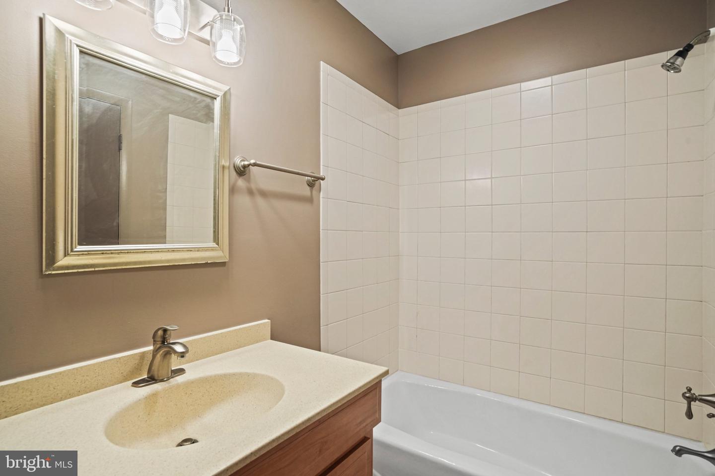 6428 Earlham Dr Property Photo 26