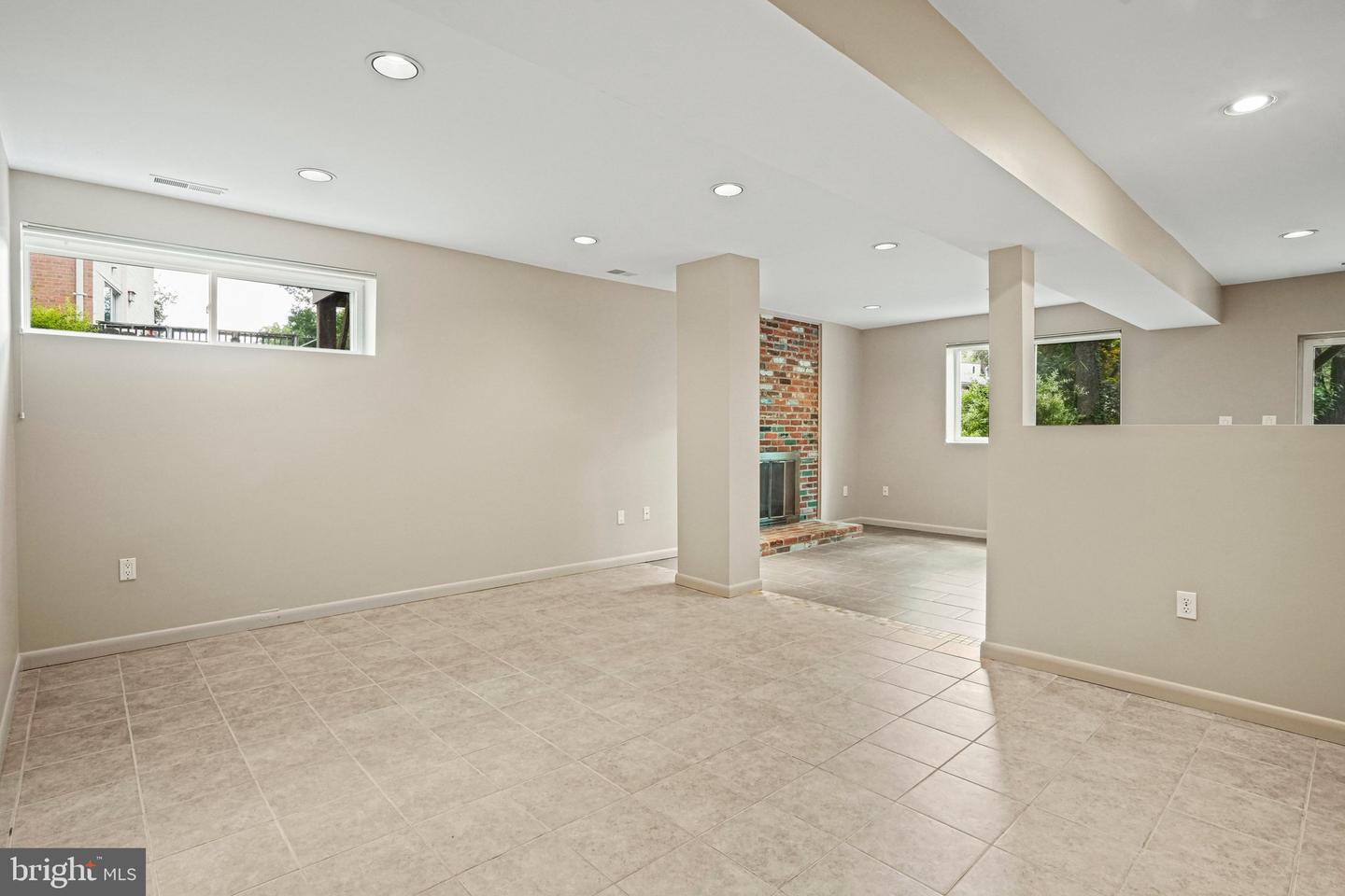 6428 Earlham Dr Property Photo 40