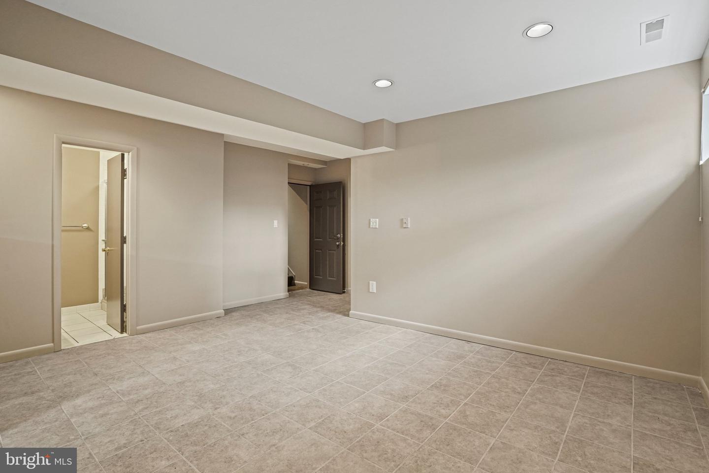6428 Earlham Dr Property Photo 41