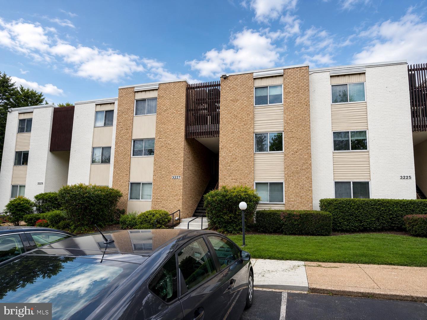 3227 UNIVERSITY BLVD W #G 21 Property Photo 1