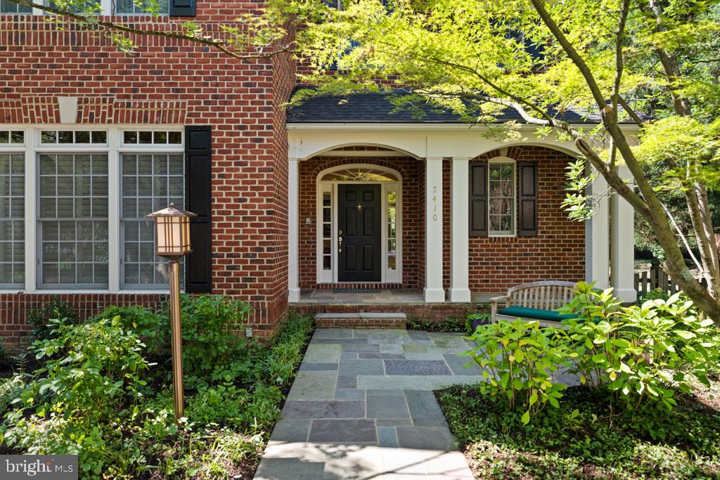 7410 HONESTY WAY