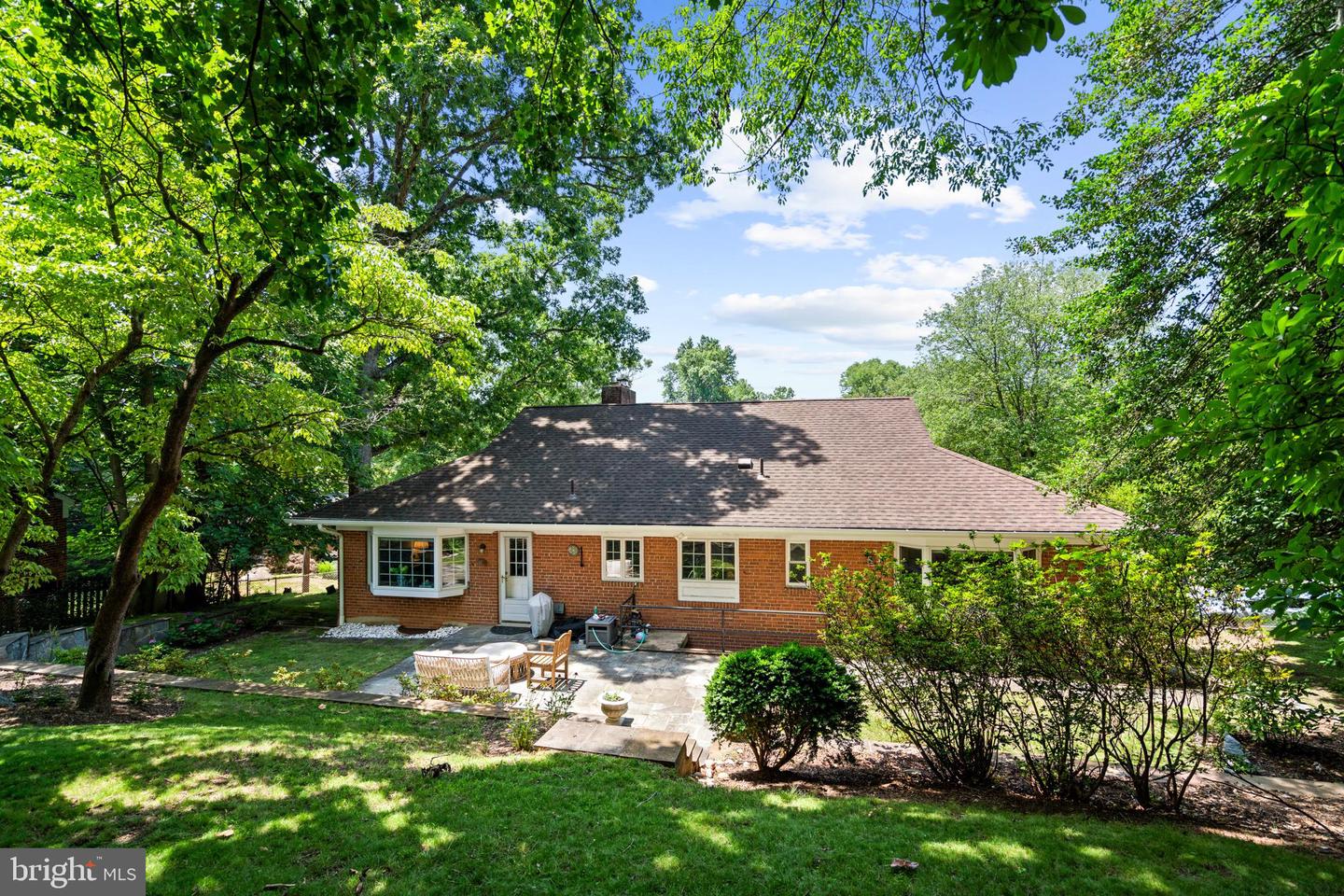5201 Brookeway Dr Property Photo 3