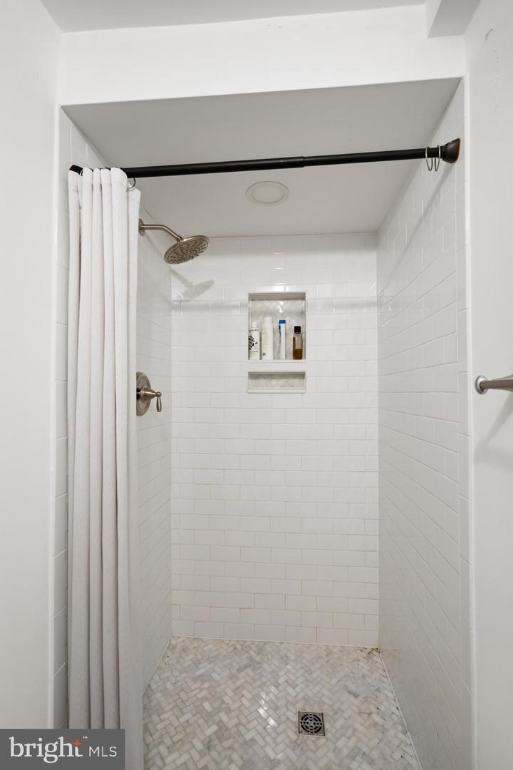 5201 Brookeway Dr Property Photo 56