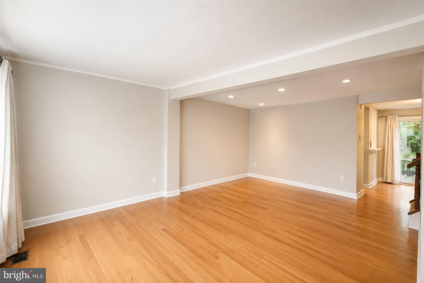 17231 Epsilon Pl Property Photo 2