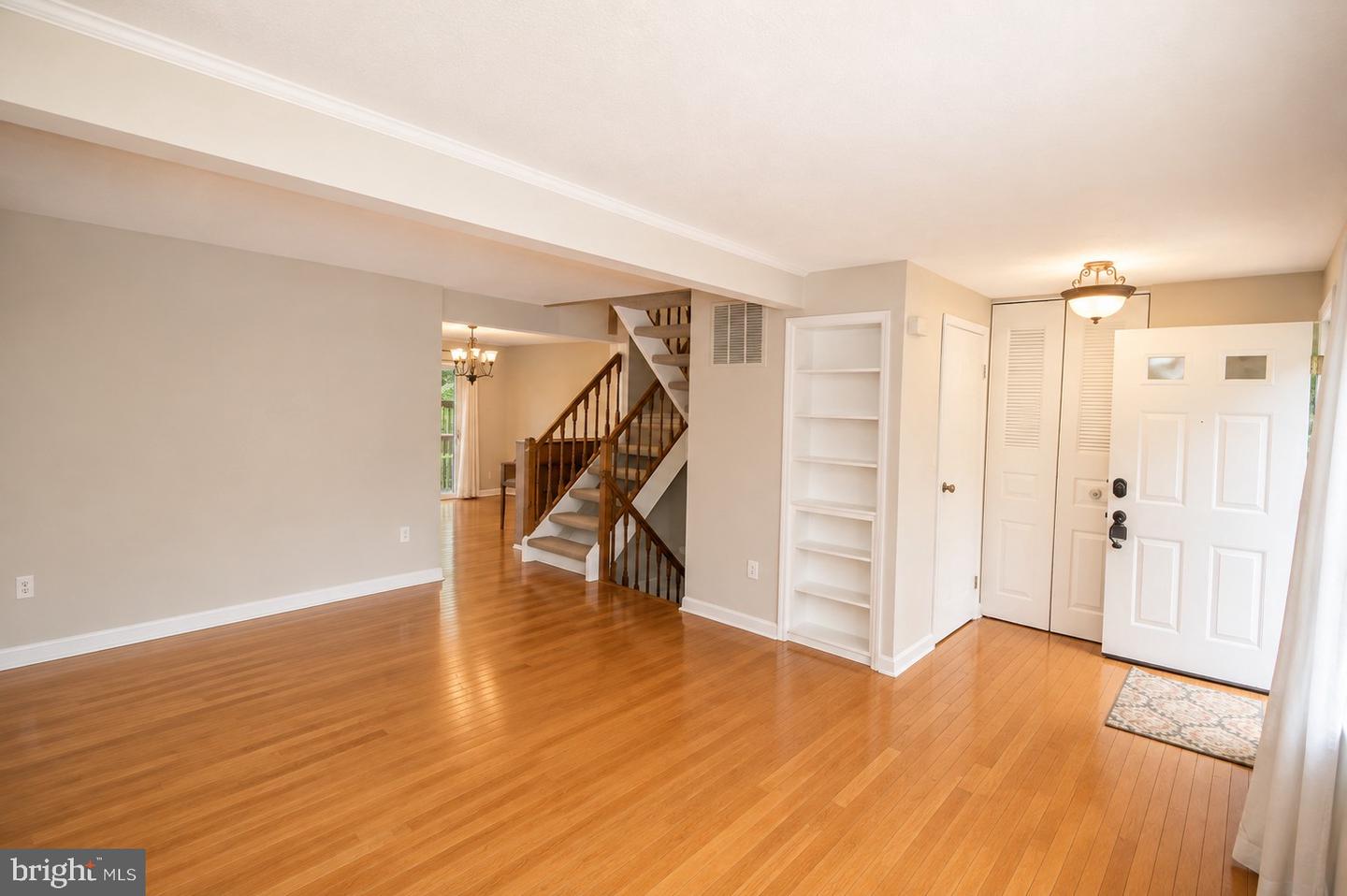 17231 Epsilon Pl Property Photo 3