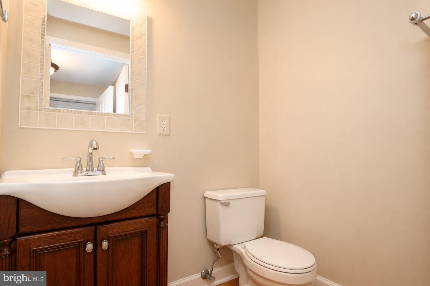 17231 Epsilon Pl Property Photo 10