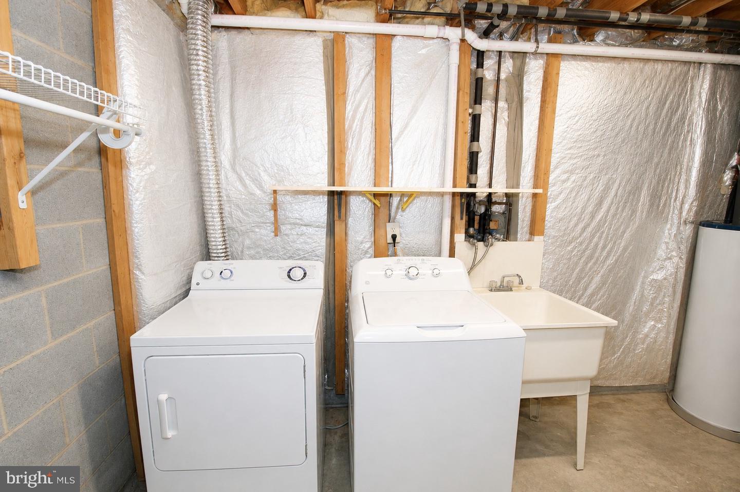 17231 Epsilon Pl Property Photo 26