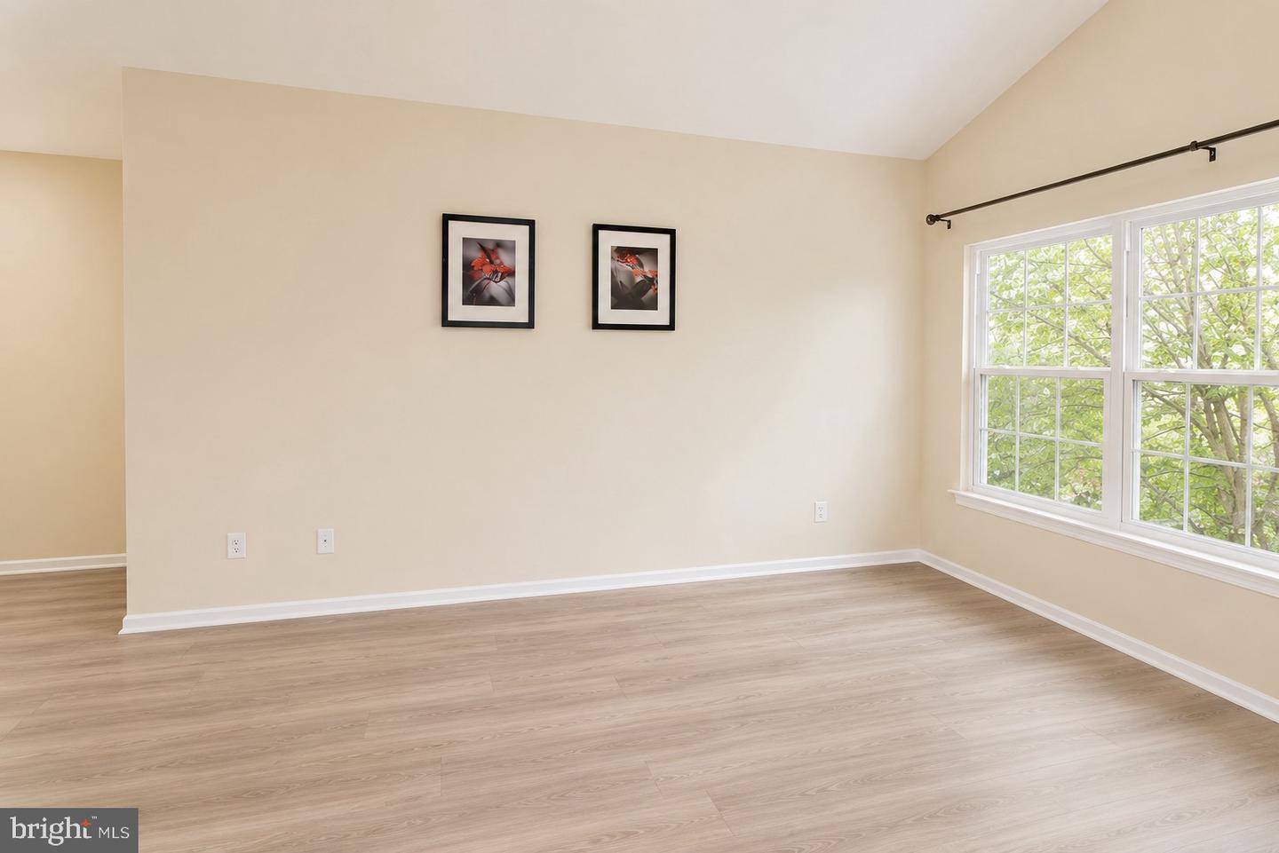 18501 Fairlight Dr #330-64 Property Photo 3
