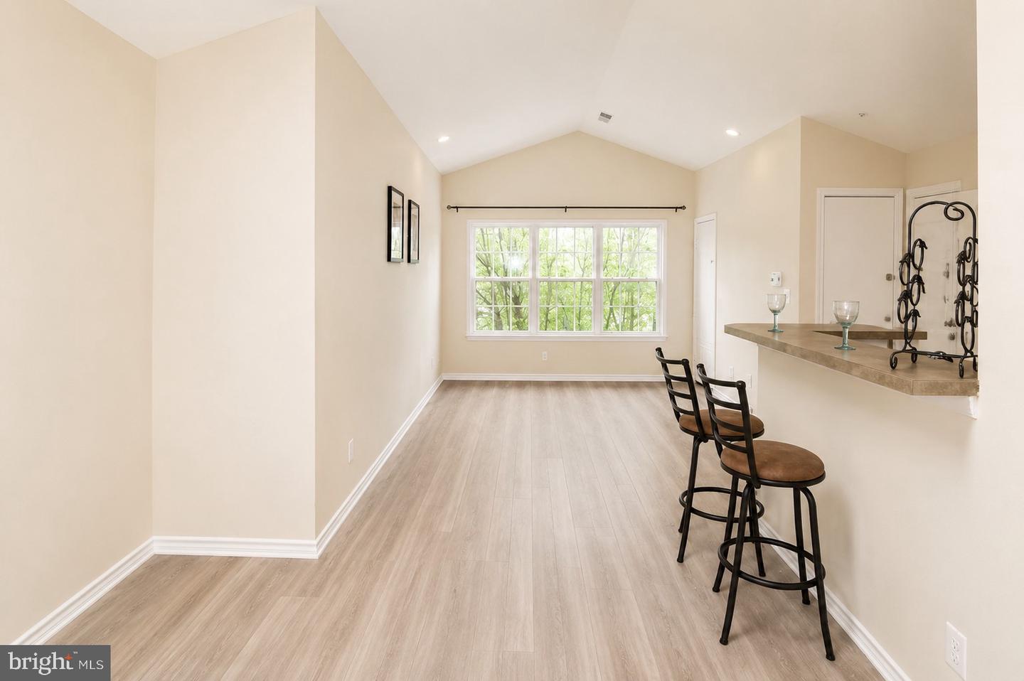 18501 Fairlight Dr #330-64 Property Photo 5