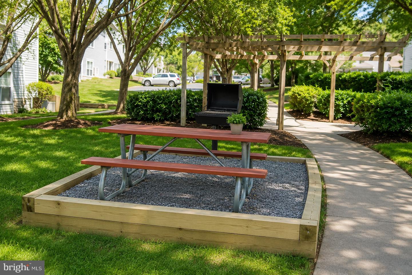 18501 Fairlight Dr #330-64 Property Photo 10