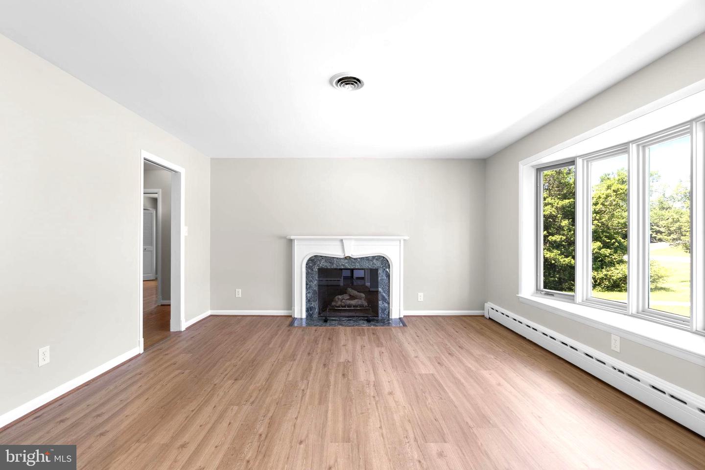18015 Muncaster Rd Property Photo 8