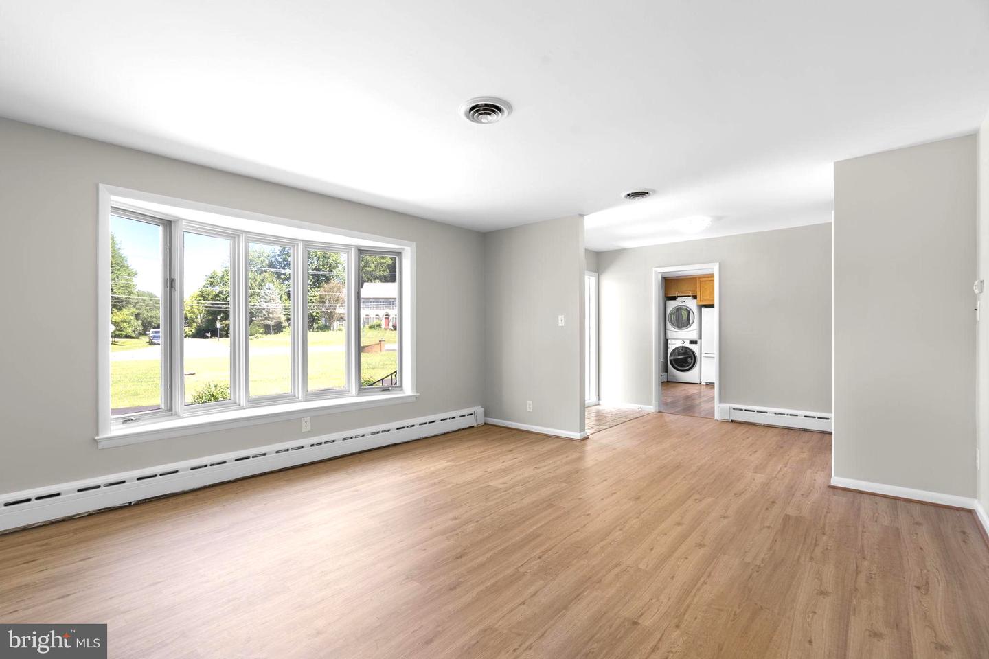 18015 Muncaster Rd Property Photo 11
