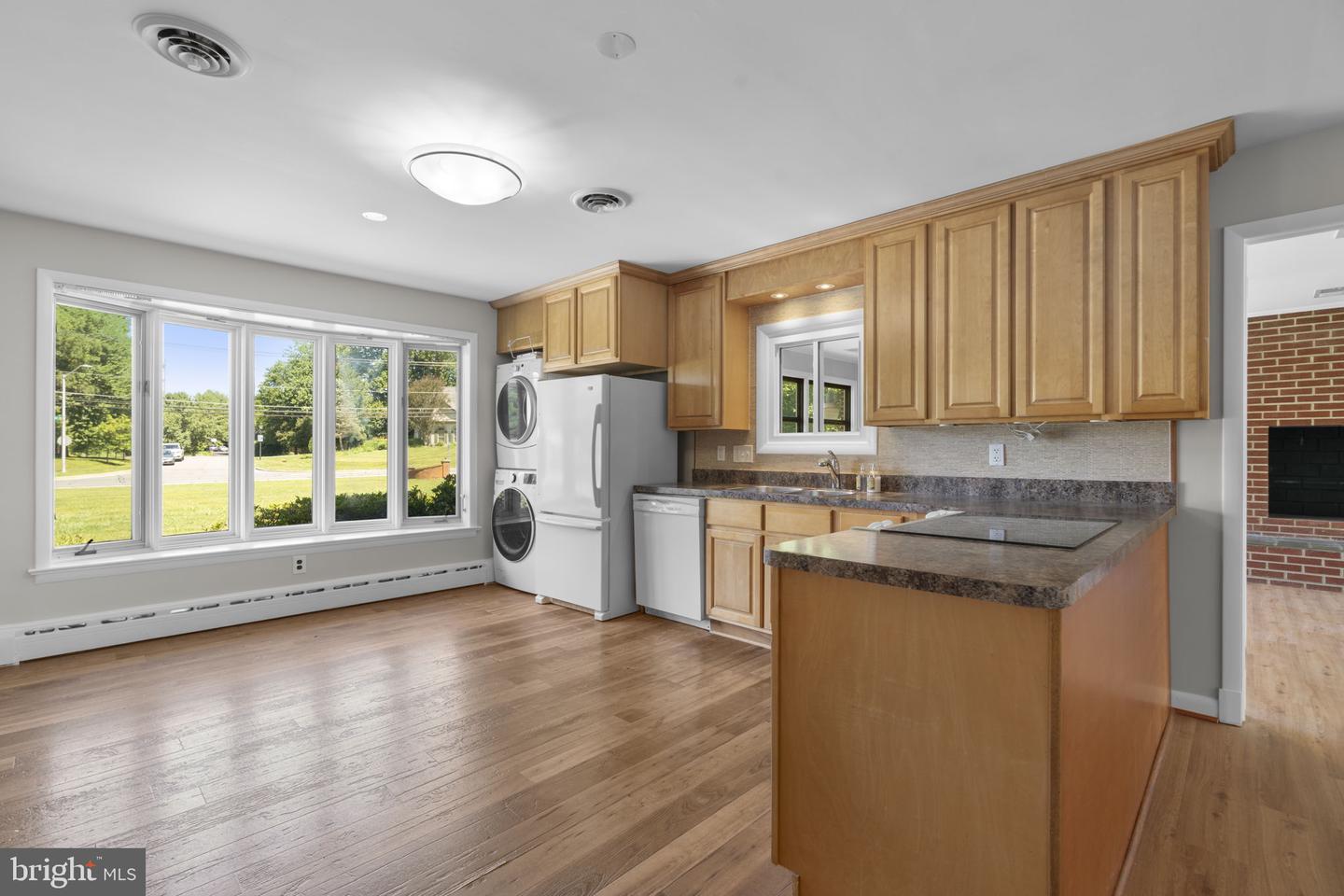 18015 Muncaster Rd Property Photo 14