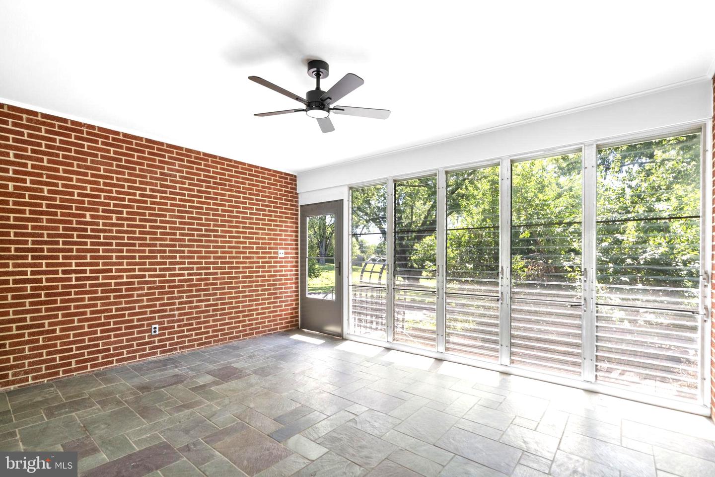 18015 Muncaster Rd Property Photo 30