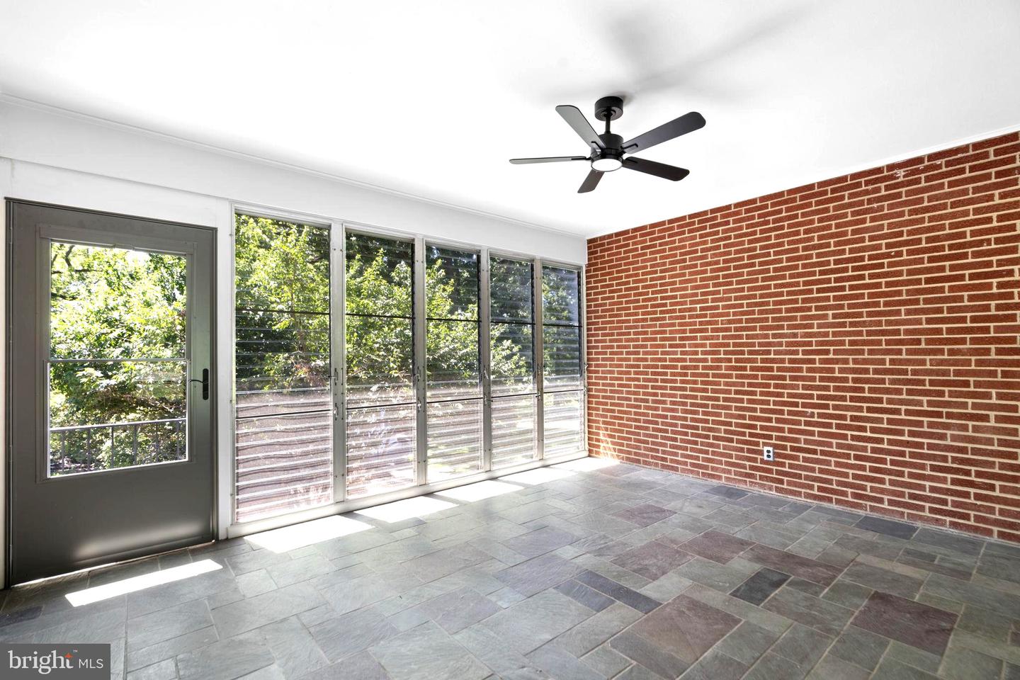 18015 Muncaster Rd Property Photo 31