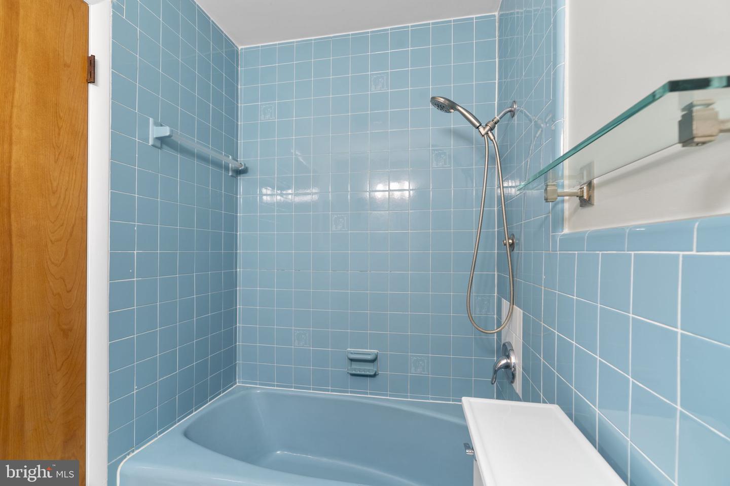 18015 Muncaster Rd Property Photo 41
