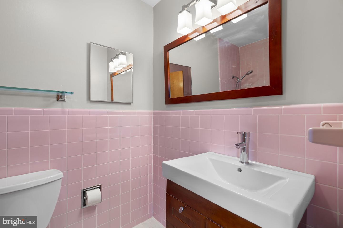 18015 Muncaster Rd Property Photo 46