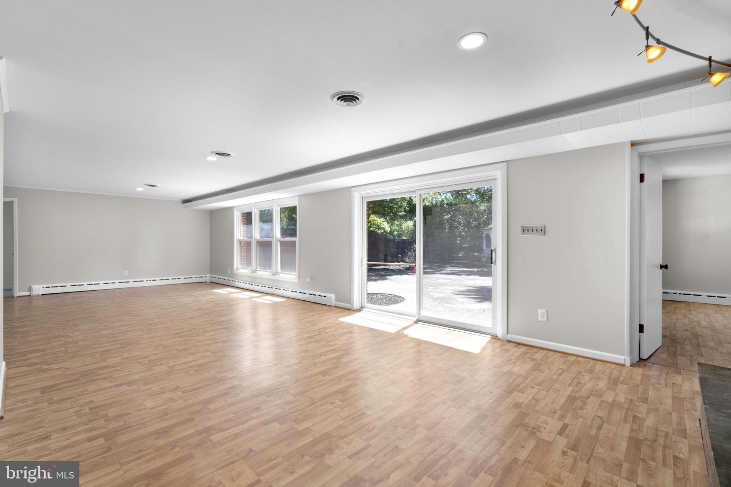 18015 Muncaster Rd Property Photo 50