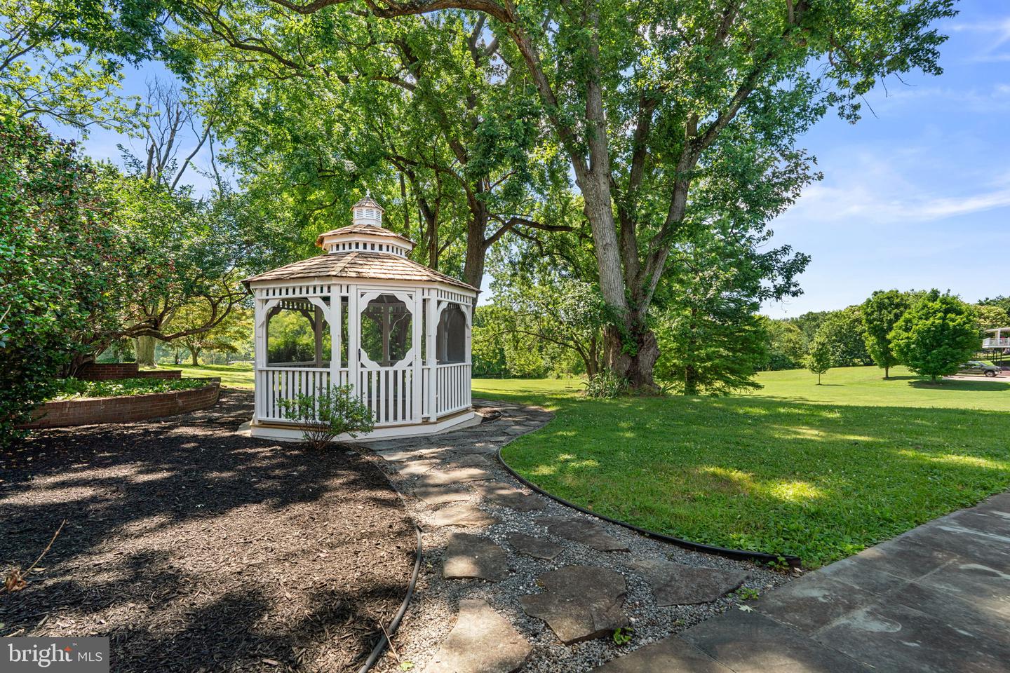 18015 Muncaster Rd Property Photo 81