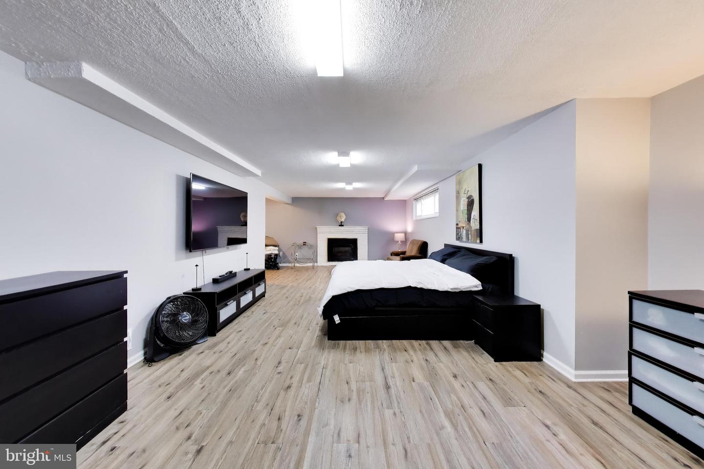 9210 Worth Ave Property Photo 30