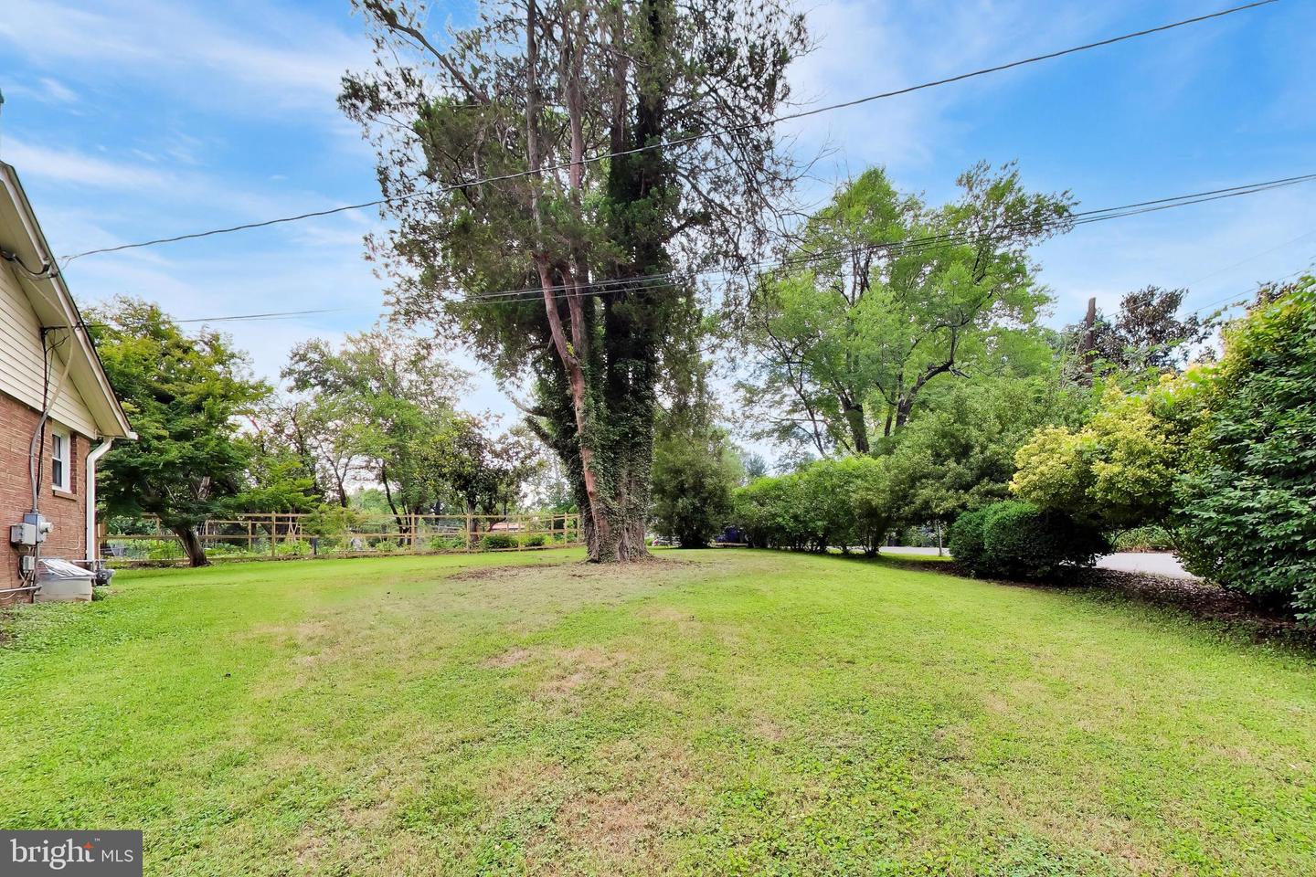 9210 Worth Ave Property Photo 34