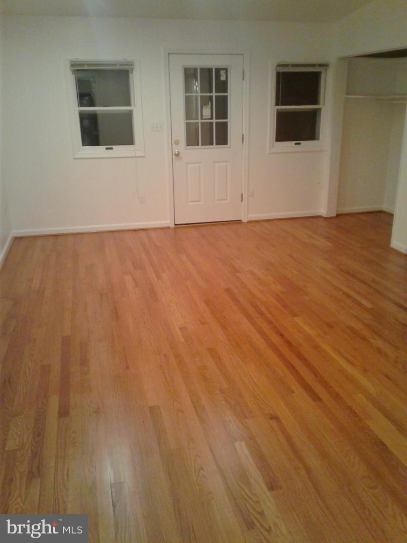 12030 Valleywood Dr Property Photo 16