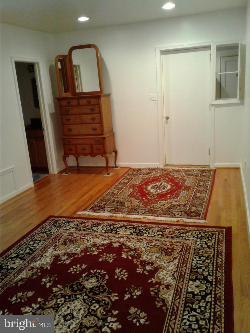 12030 Valleywood Dr Property Photo 17