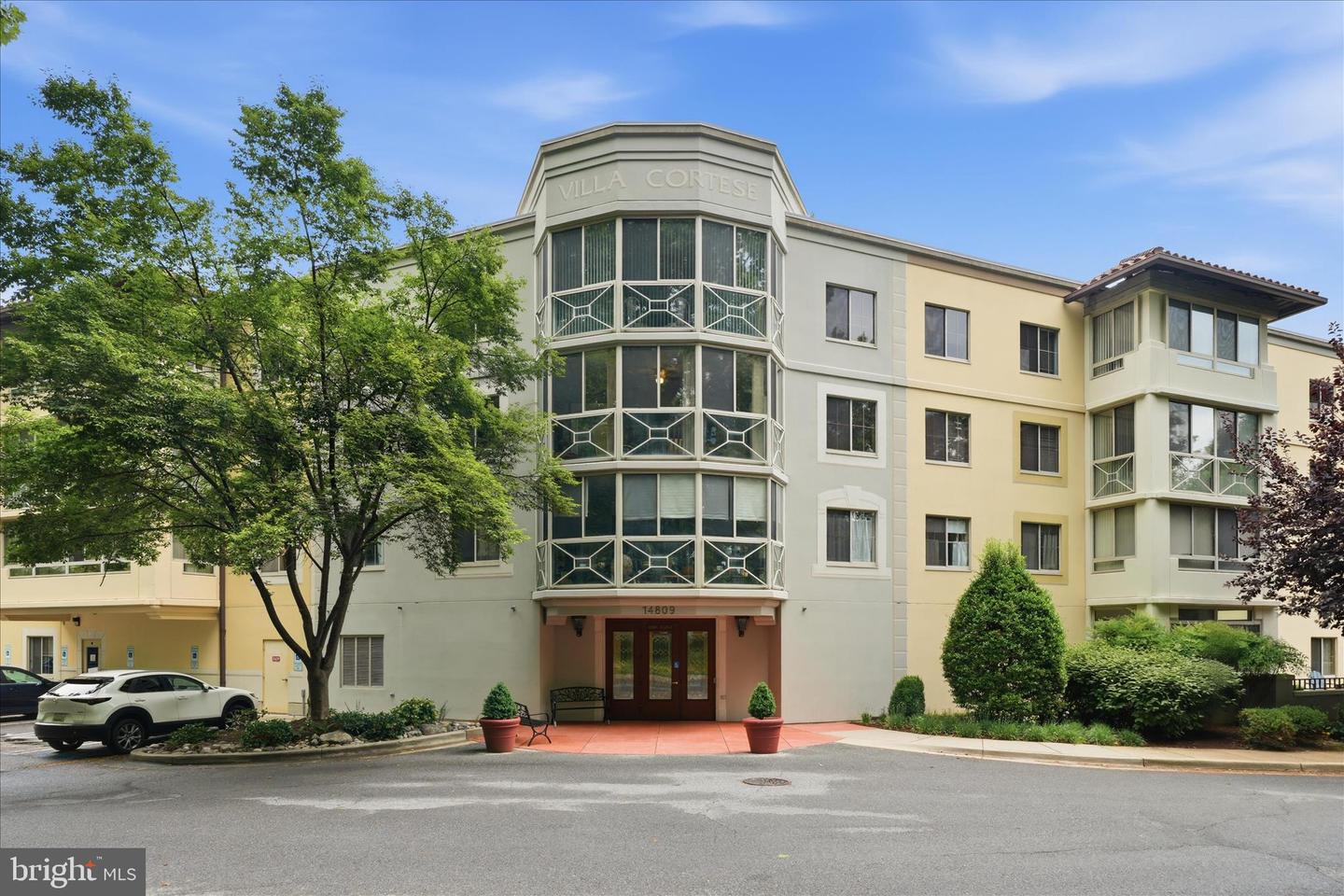 14809 Pennfield Cir #402 Property Photo 1