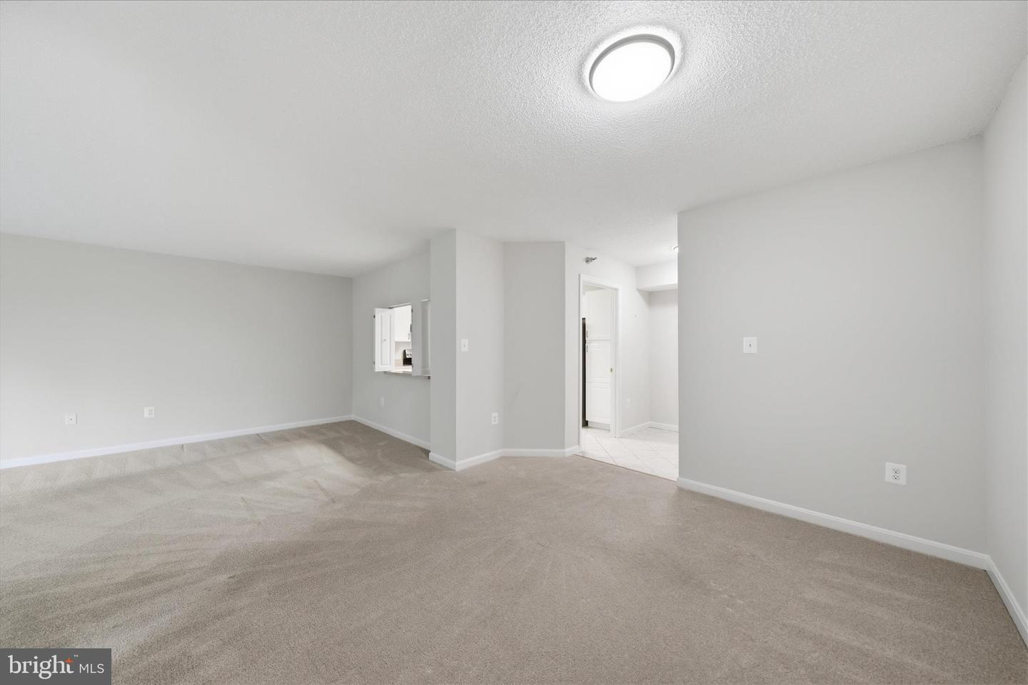 14809 Pennfield Cir #402 Property Photo 11